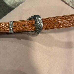 Too grain cowhide belt